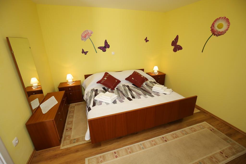 Apartment Marta Razanac Ngoại thất bức ảnh